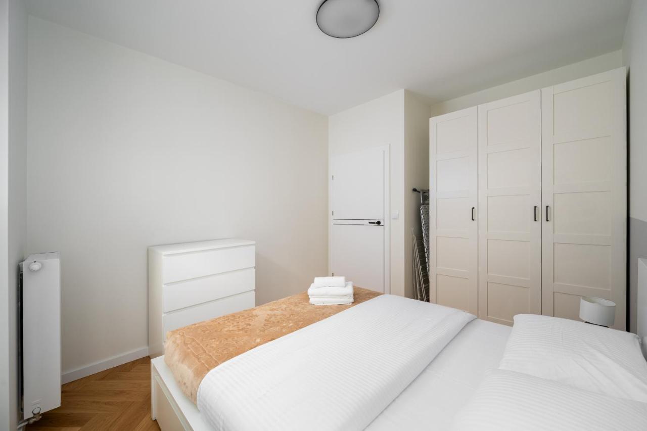 Wola Nakielska Comfort Apartment Warschau Exterior foto