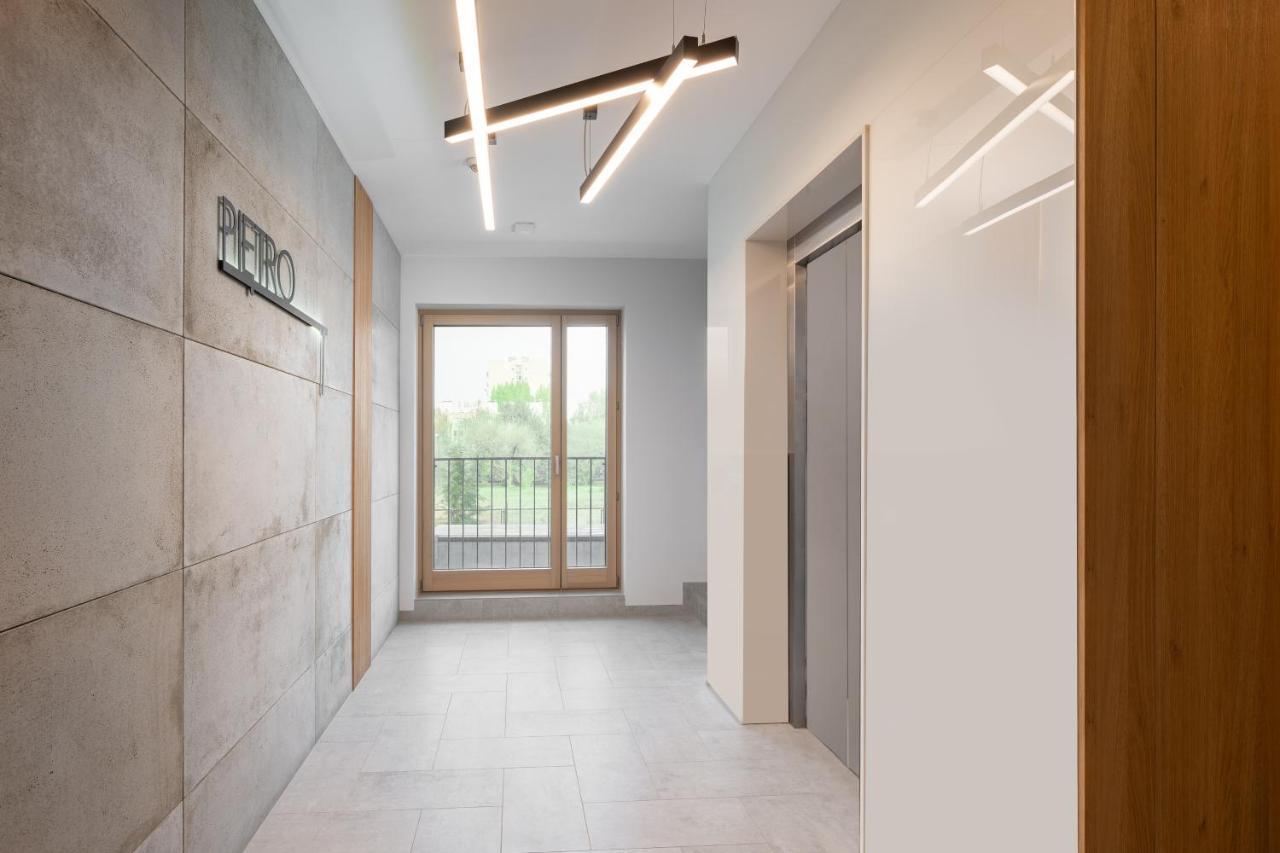 Wola Nakielska Comfort Apartment Warschau Exterior foto